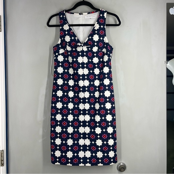 TRINA TURK Jungle Island V-Neck Shift
Dress Women Size 0, Sleeveless, - Picture 3 of 12